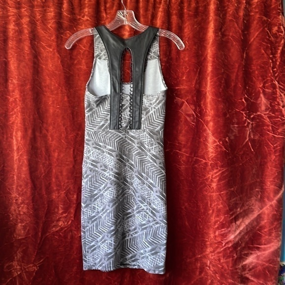 🌈 Free People Dress w/ Leather Loop Back - Picture 2 of 7